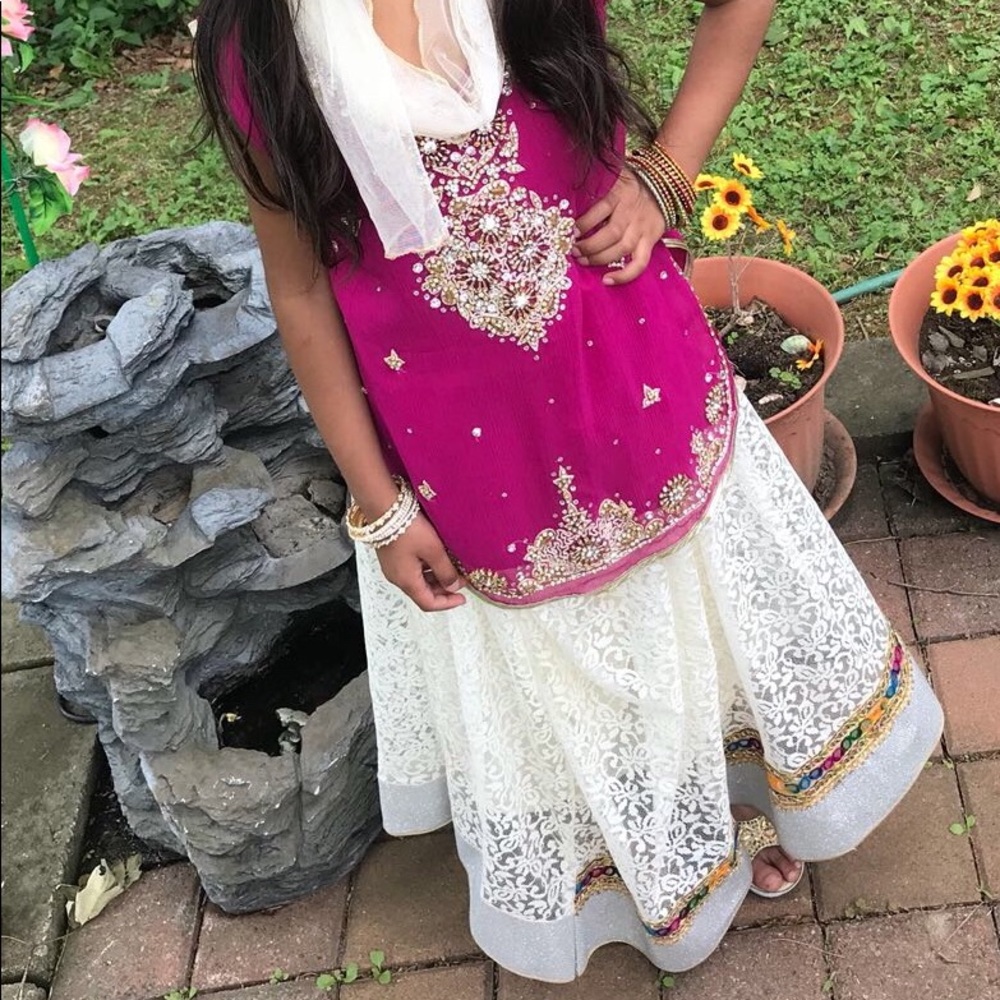Beautiful Bollywood lahnga Set size 6